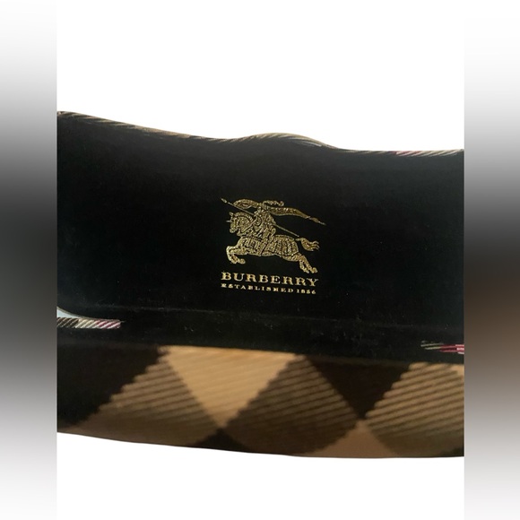 Burberry Reading Glasses with plaid case - Picture 4 of 4